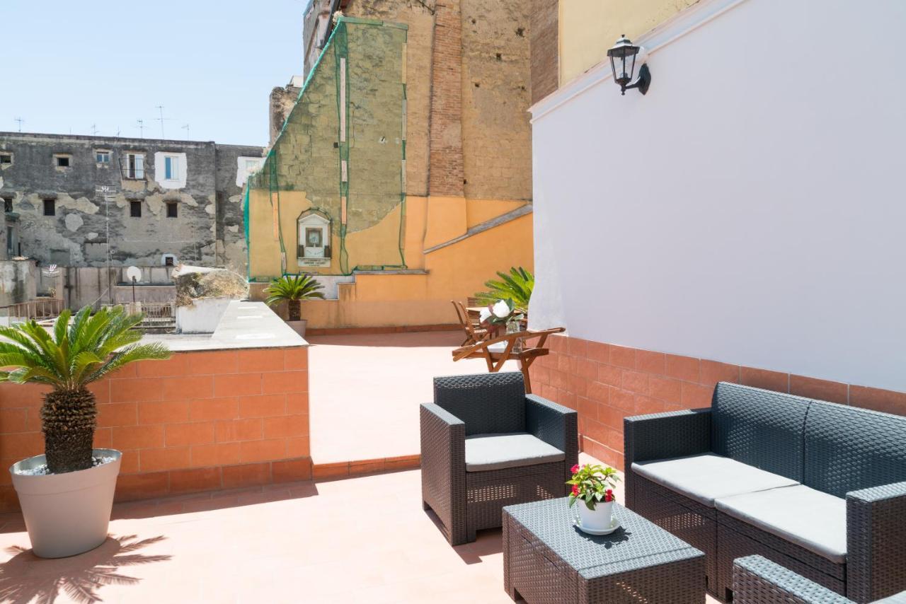 Suite & Luxury Rooms Palazzo Diomede Carafa Naples Exterior photo