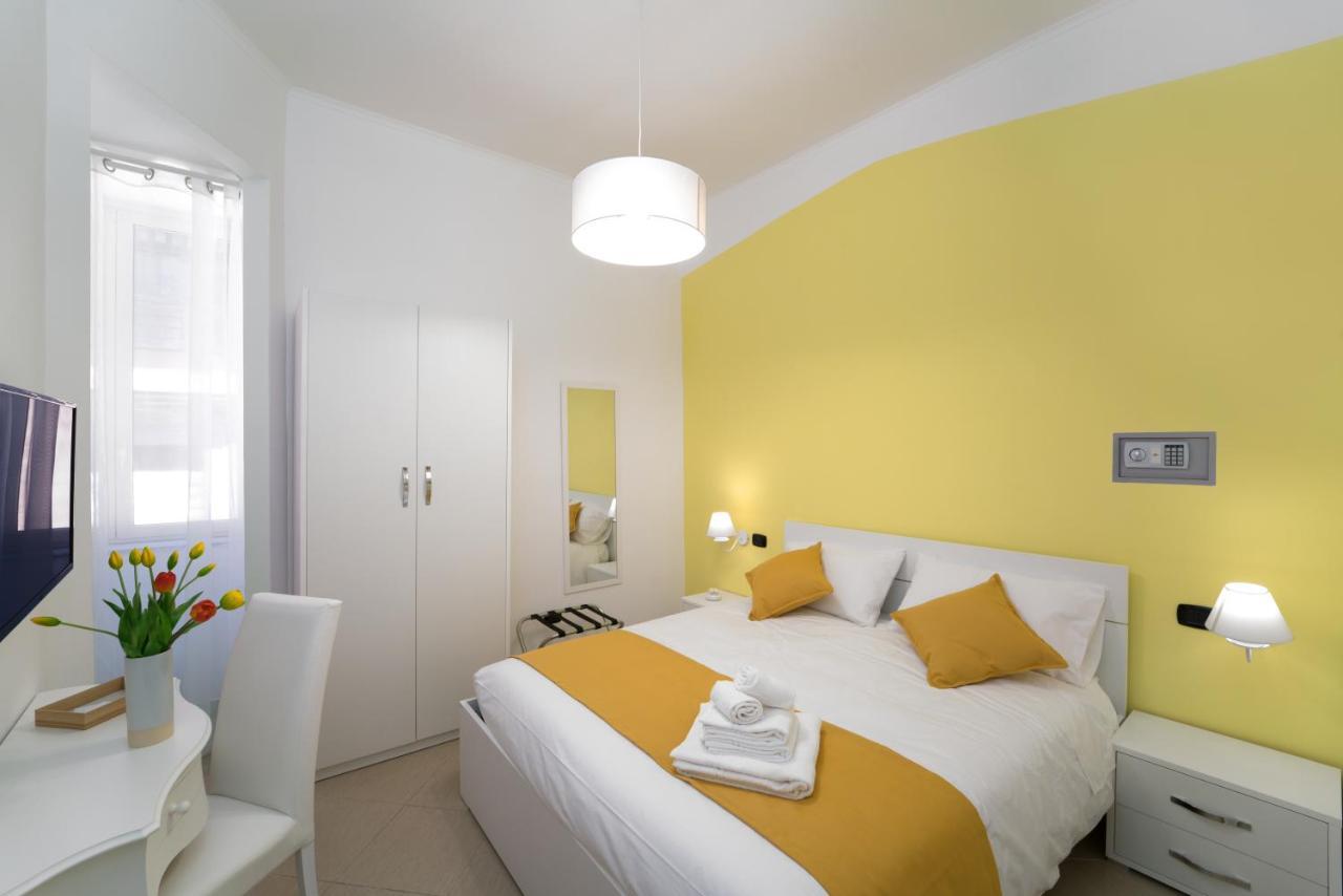 Suite & Luxury Rooms Palazzo Diomede Carafa Naples Exterior photo