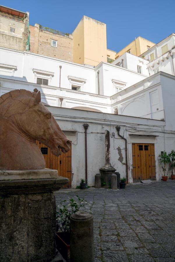 Suite & Luxury Rooms Palazzo Diomede Carafa Naples Exterior photo
